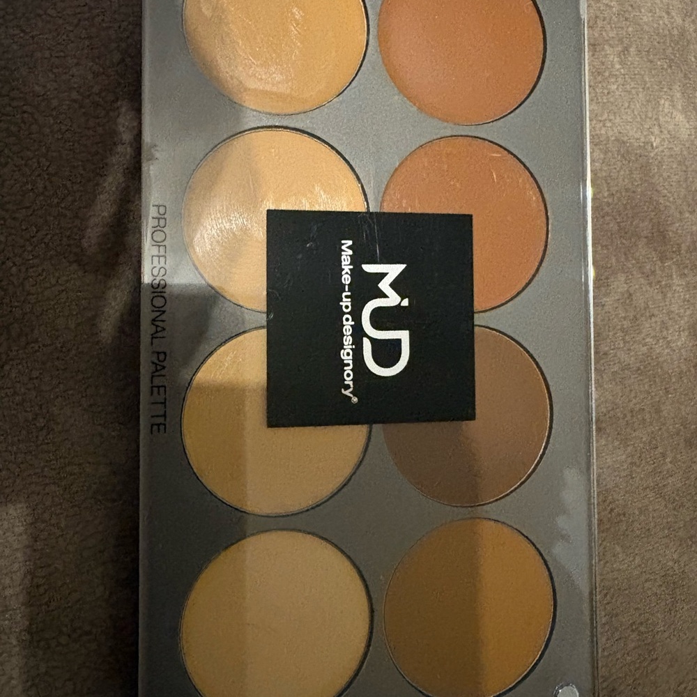 Professional Concealer & Contour Palette - Neutral Tones